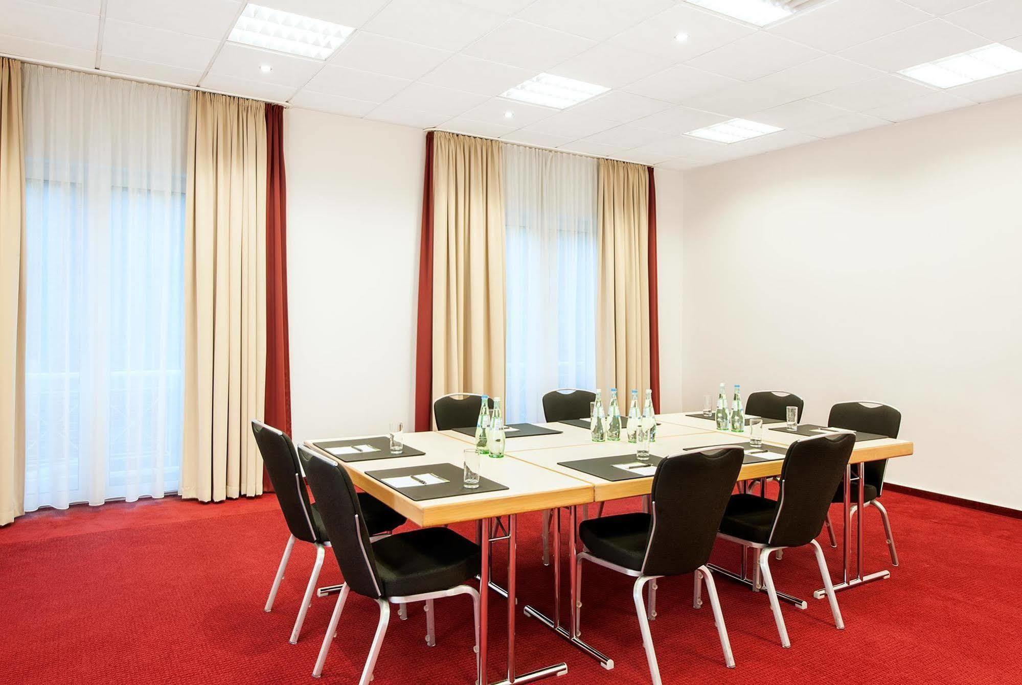 Nh Berlin Potsdam Conference Center Hotel Kleinmachnow Luaran gambar